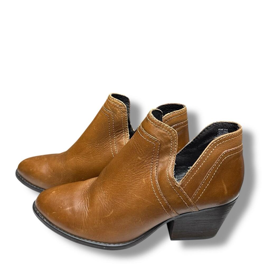 Steve Madden Tan Heeled Boots - Picture 13 of 13